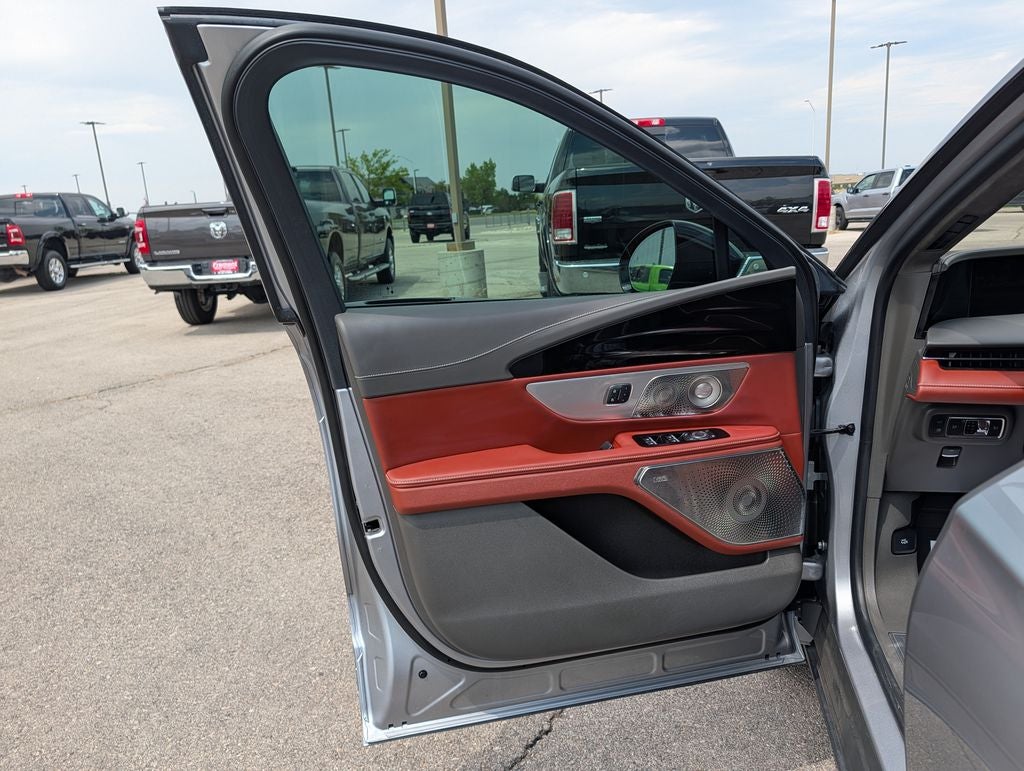 2025 Lincoln Nautilus Black Label - Photo 18