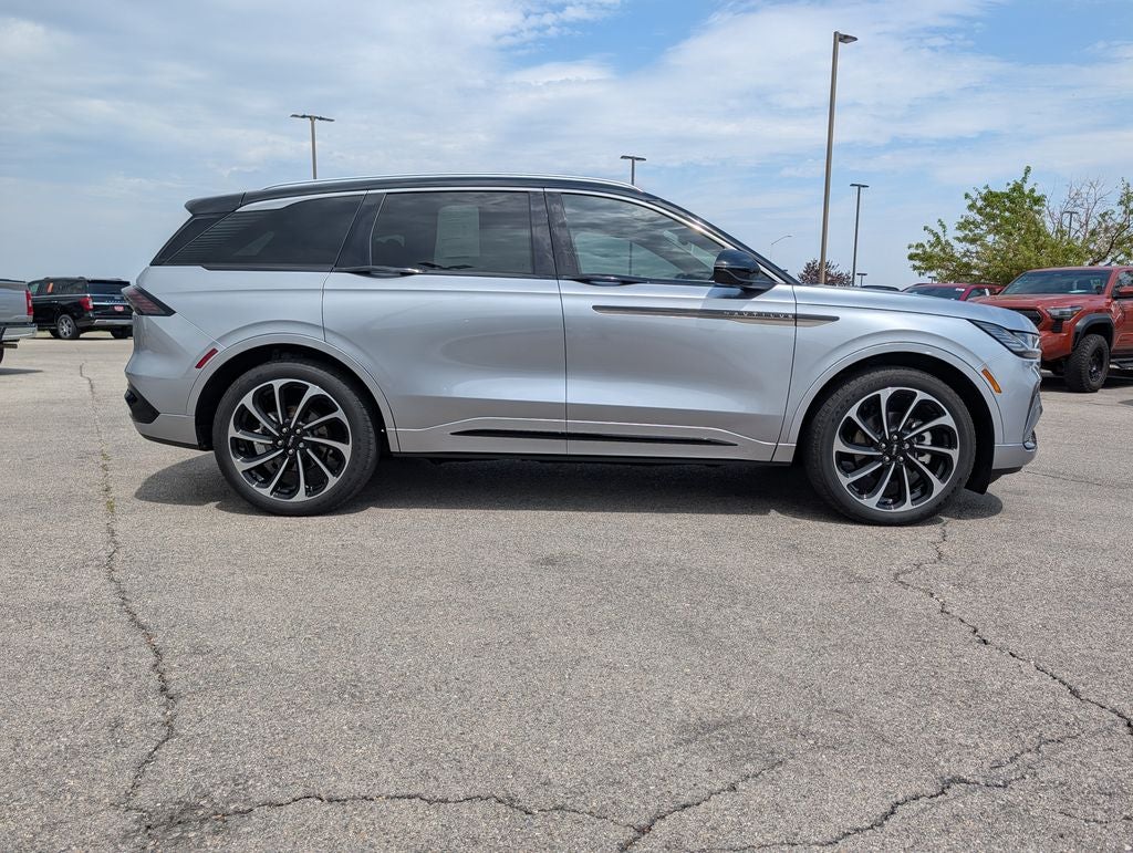 2025 Lincoln Nautilus Black Label - Photo 3