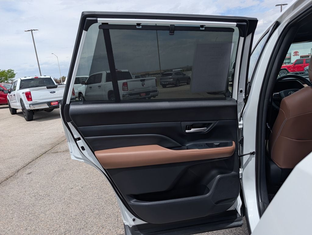 2026 Toyota Grand Highlander Platinum - Photo 43