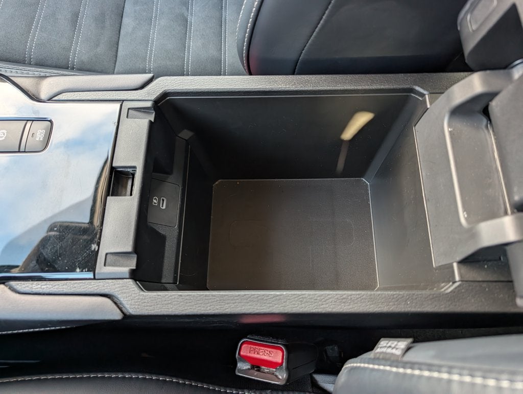 2025 Mitsubishi Outlander SE - Photo 35