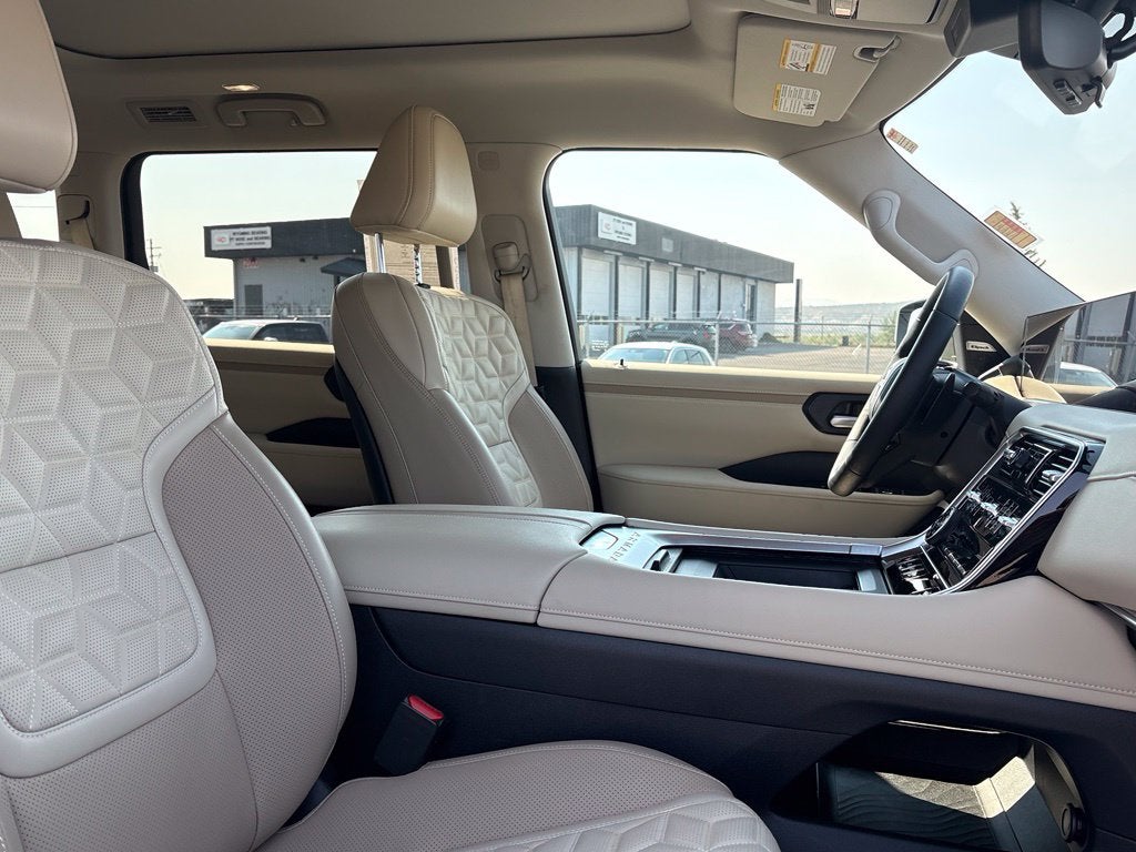 2026 Nissan Armada Platinum 4WD