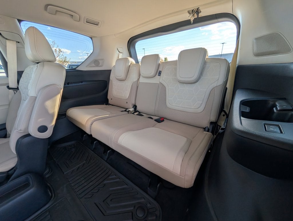 2026 Nissan Armada Platinum - Photo 47