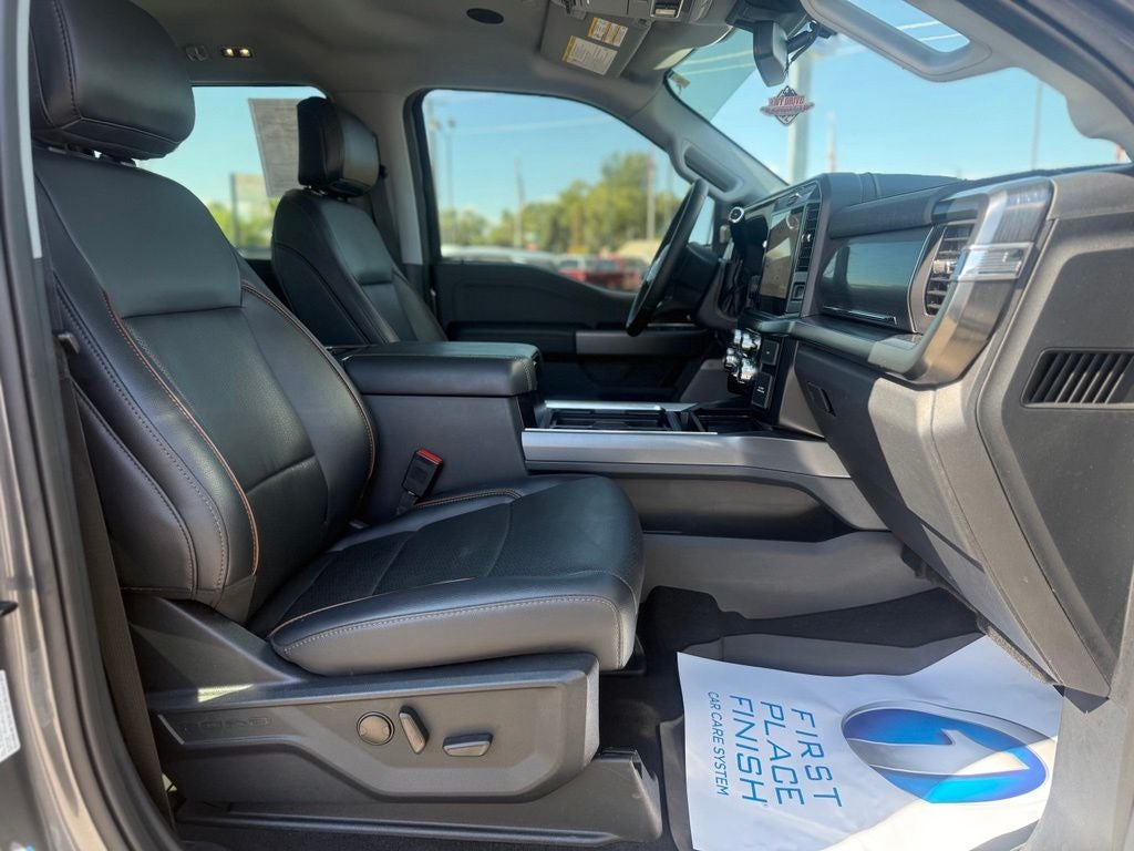 2025 Ford F-250SD Lariat