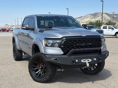 2022 RAM 1500 Big Horn/Lone Star Black Widow PKG