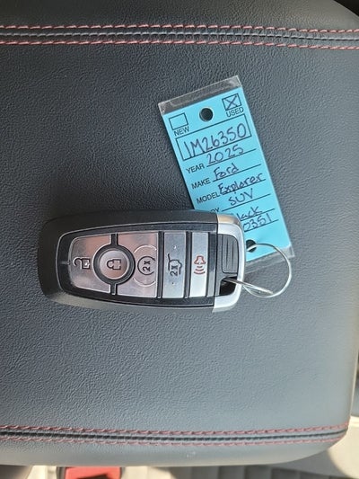2025 Ford Explorer ST-Line