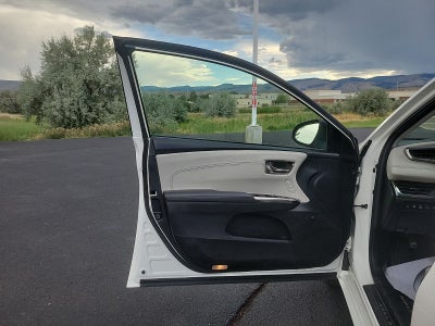 2018 Toyota Avalon Hybrid Limited