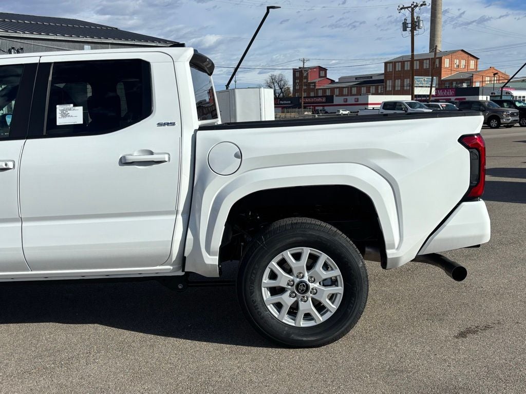 2025 Toyota Tacoma SR5 4X4