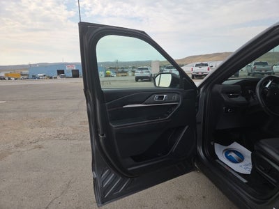 2025 Ford Explorer ST-Line 4WD