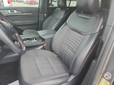 2025 Ford Explorer ST-Line 4WD