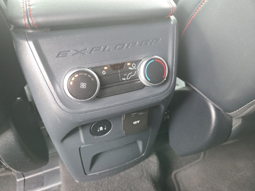 2025 Ford Explorer ST-Line 4WD