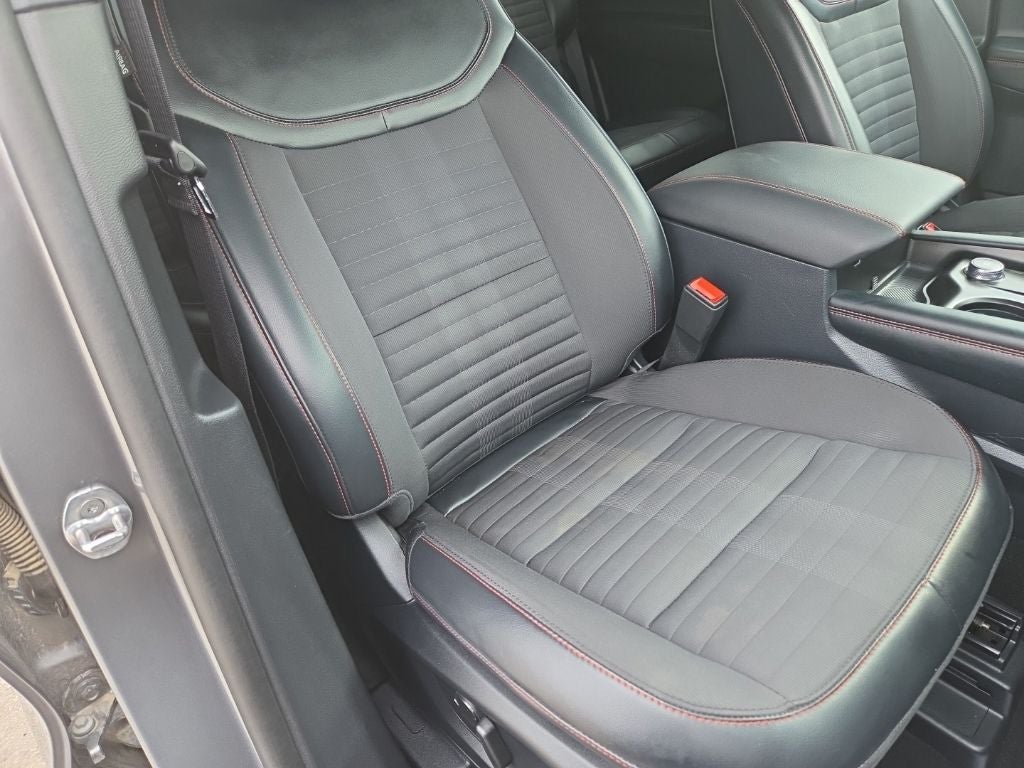 2025 Ford Explorer ST-Line 4WD