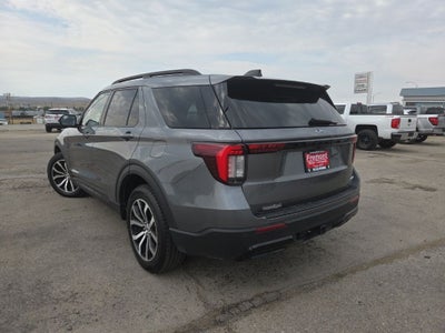 2025 Ford Explorer ST-Line 4WD