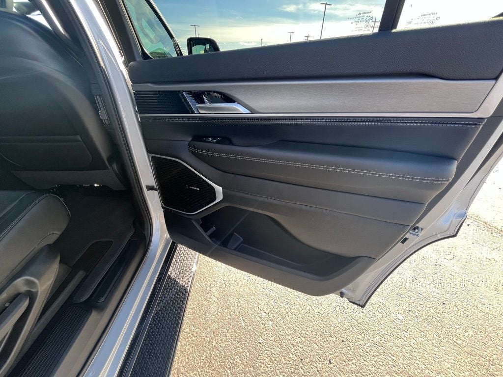 2026 Jeep Grand Wagoneer Limited Altitude