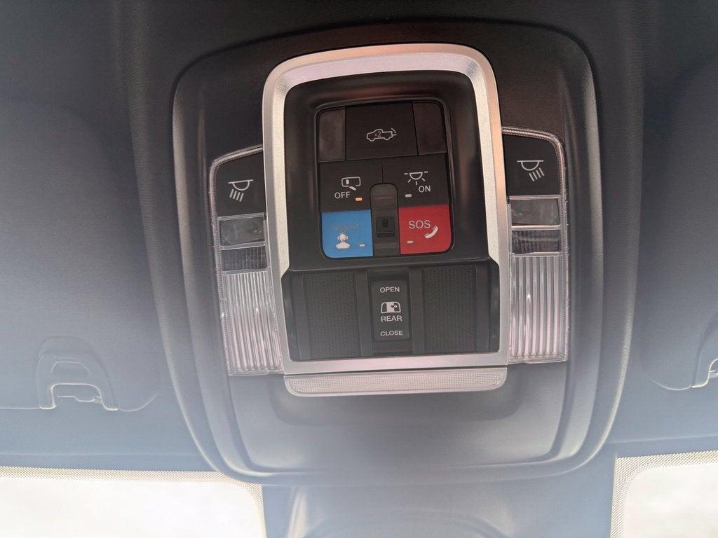 2027 RAM 3500 RAM 3500 LARAMIE CREW CAB 4X4 8' BOX