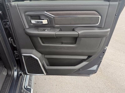 2027 RAM 3500 RAM 3500 LARAMIE CREW CAB 4X4 8' BOX