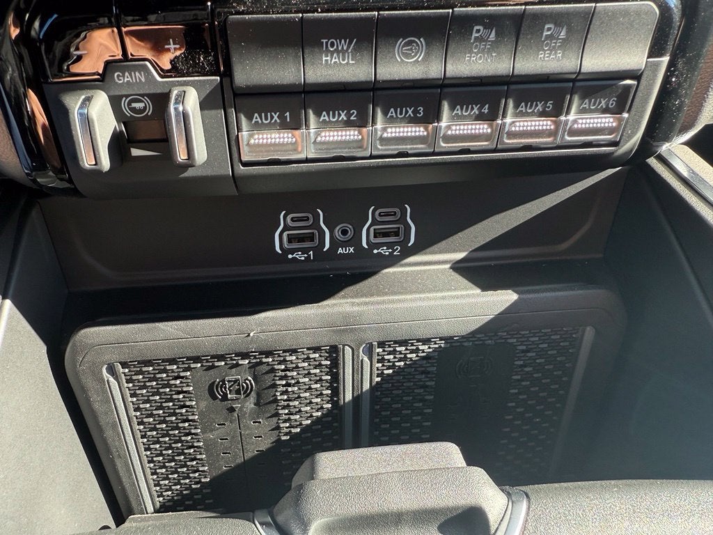 2027 RAM 2500 RAM 2500 LARAMIE CREW CAB 4X4 6'4' BOX