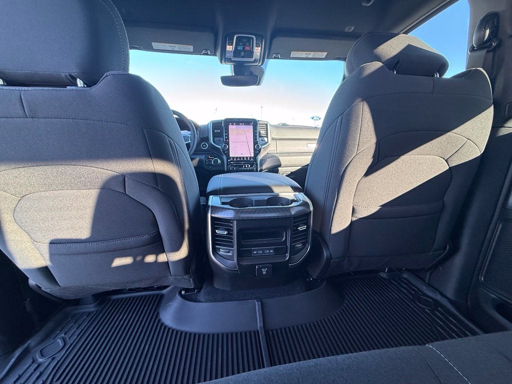 2027 RAM 1500 1500 BIG HORN CREW CAB 4X4 5'7' BOX