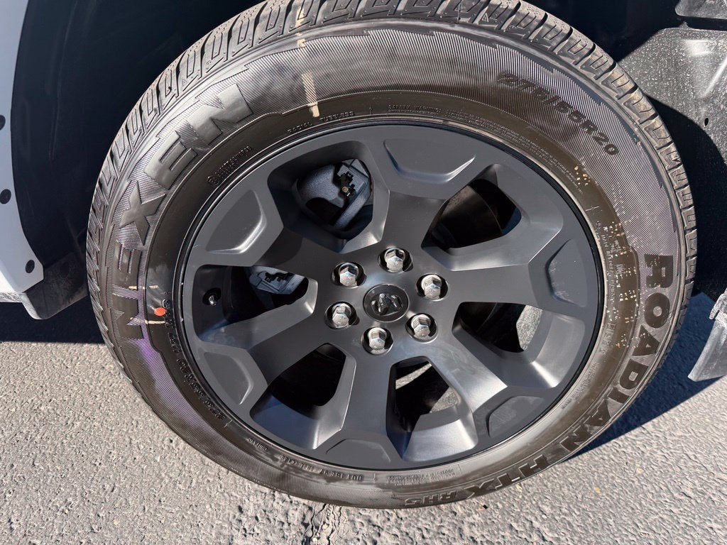 2027 RAM 1500 1500 BIG HORN CREW CAB 4X4 5'7' BOX