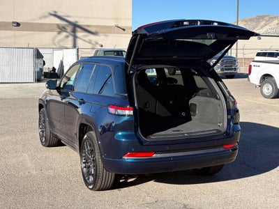 2027 Jeep Grand Cherokee Summit