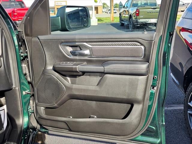 2027 RAM 1500 Big Horn/Lone Star