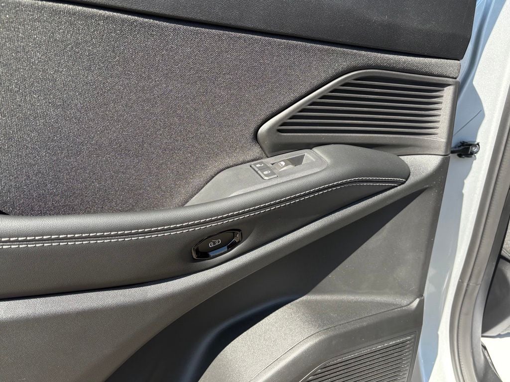 2026 Jeep Cherokee Laredo Hybrid