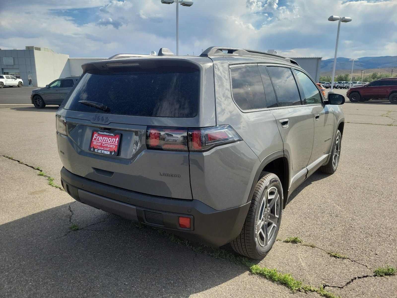 2026 Jeep Cherokee Laredo