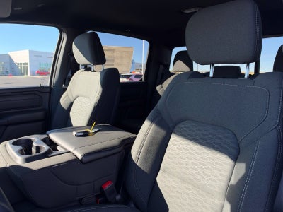 2027 RAM 1500 RAM 1500 EXPRESS CREW CAB 4X4 5'7' BOX
