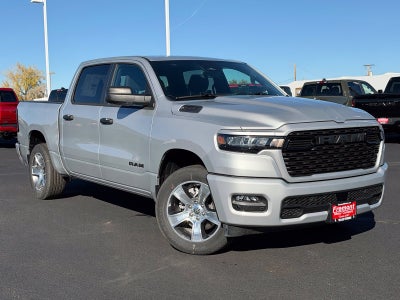 2027 RAM 1500 RAM 1500 EXPRESS CREW CAB 4X4 5'7' BOX