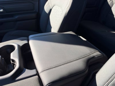 2027 RAM 1500 RAM 1500 EXPRESS CREW CAB 4X4 5'7' BOX