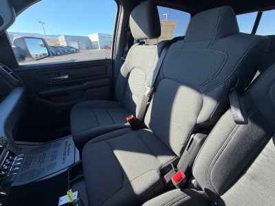 2027 RAM 1500 RAM 1500 EXPRESS CREW CAB 4X4 5'7' BOX