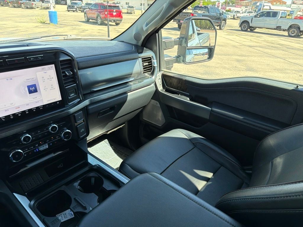 2024 Ford F-350SD Lariat Sport