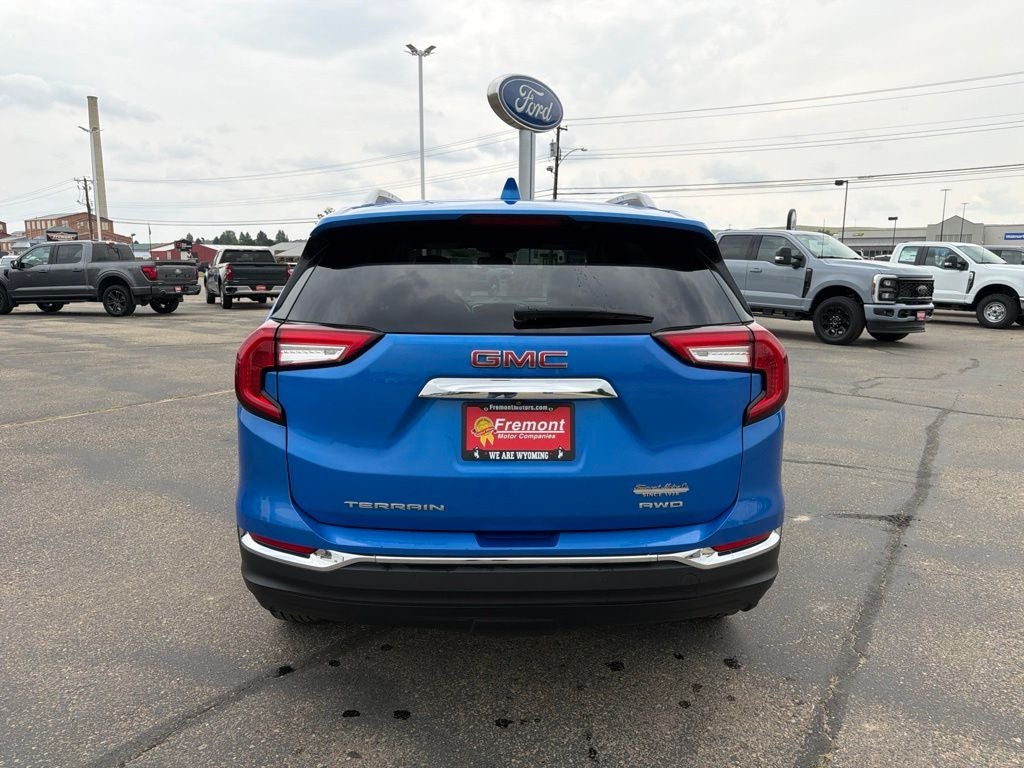 2024 GMC Terrain SLT