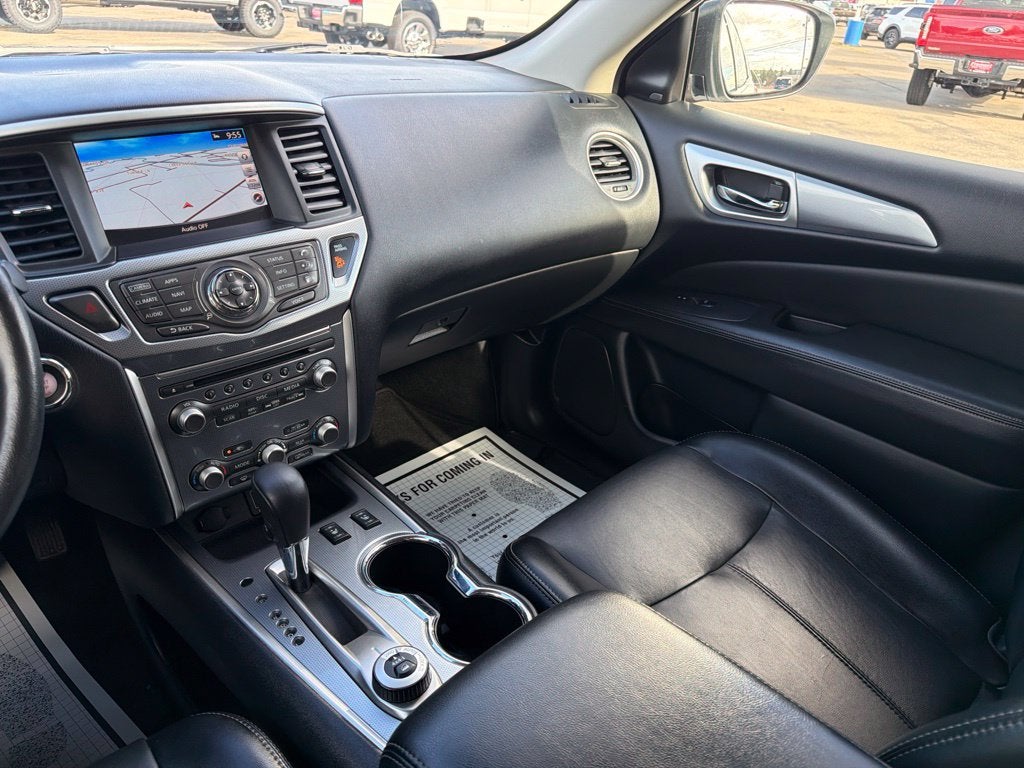 2020 Nissan Pathfinder SL