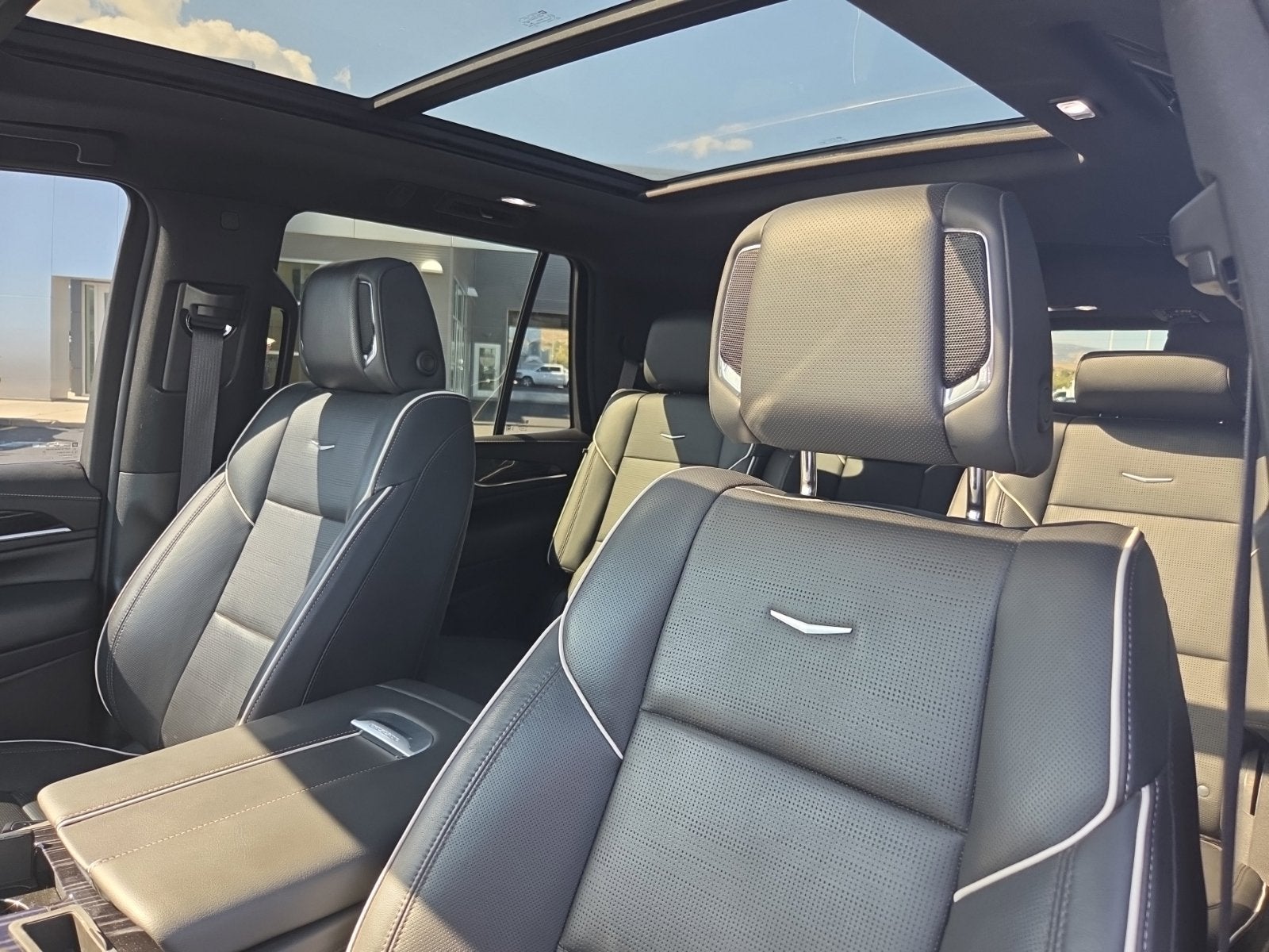 2023 Cadillac Escalade Sport