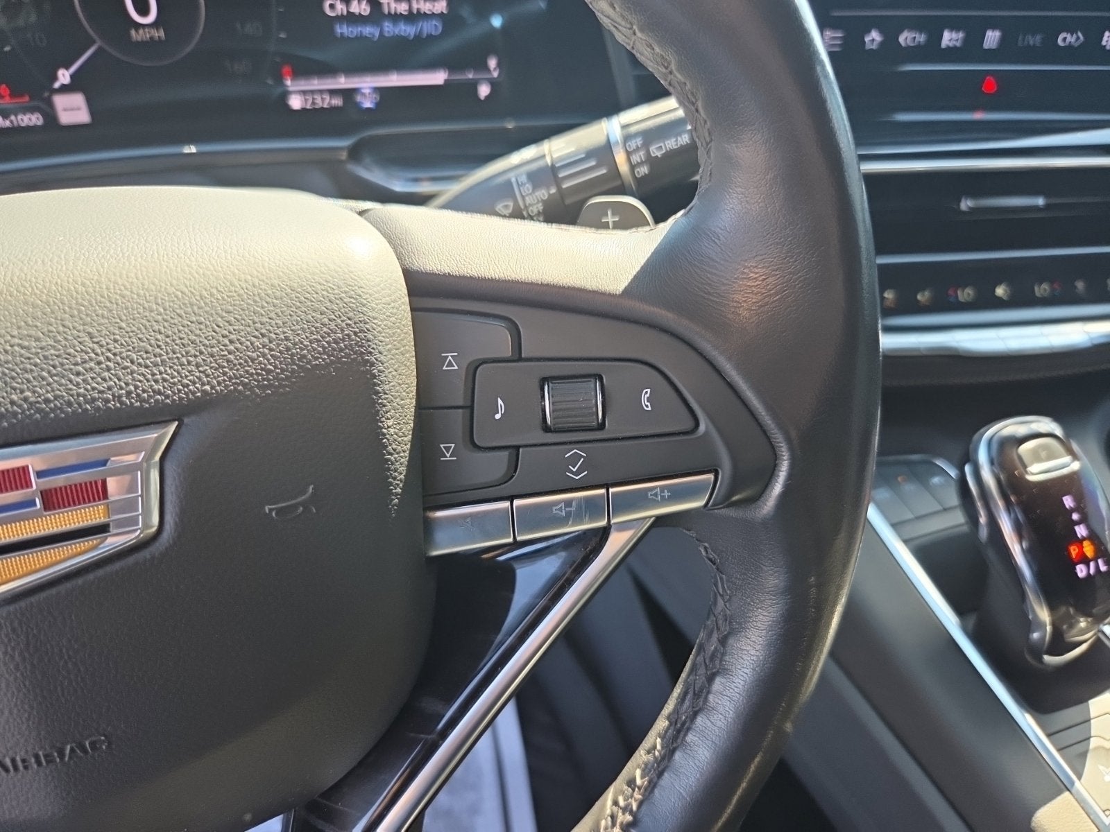 2023 Cadillac Escalade Sport