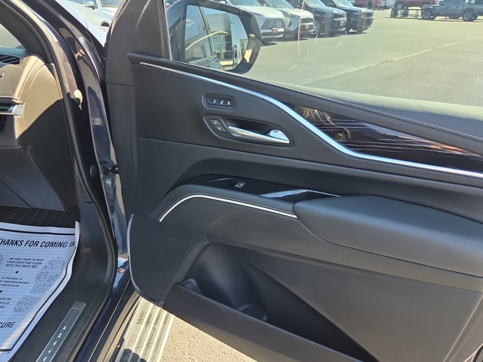 2023 Cadillac Escalade Sport