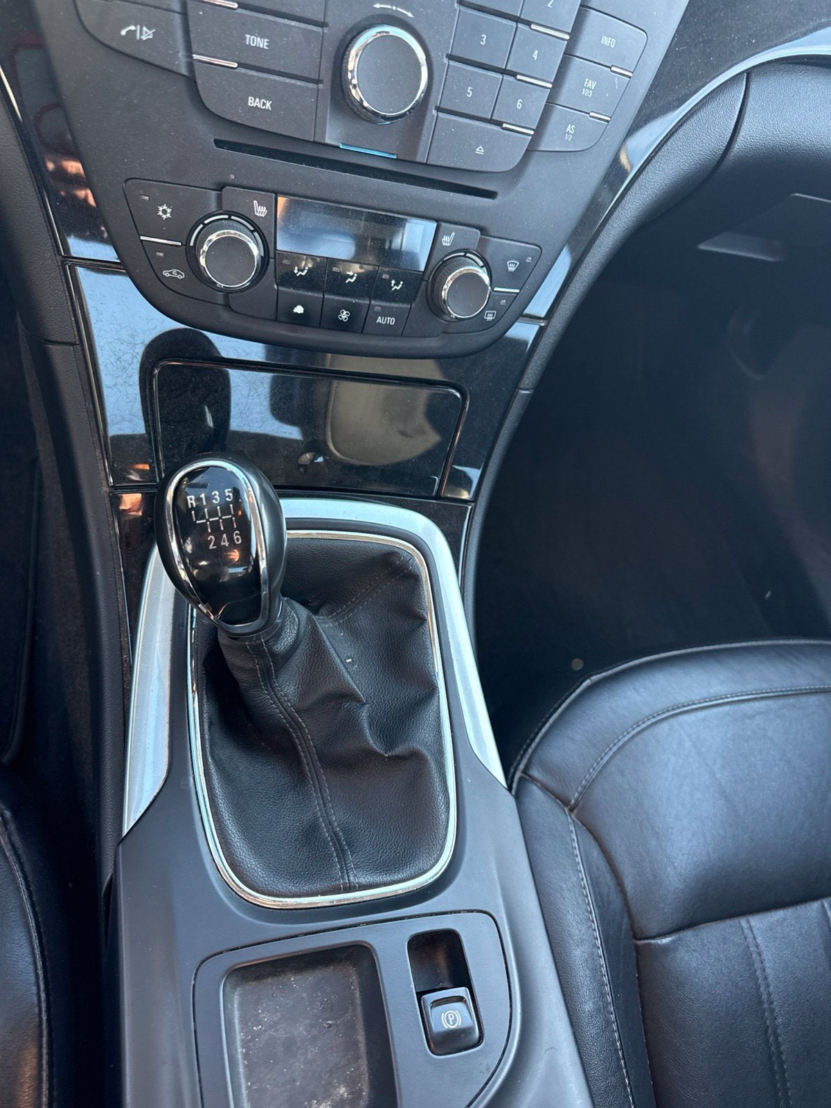 2011 Buick Regal CXL Turbo Oshawa