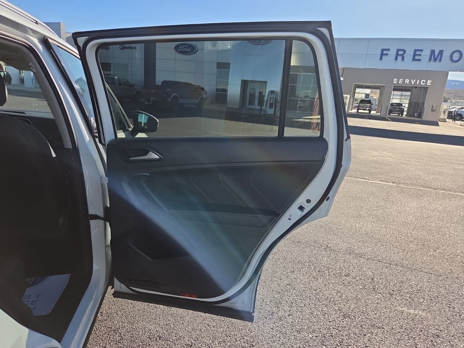 2024 Volkswagen Tiguan 2.0T Wolfsburg Edition